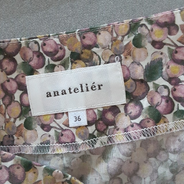 anatelier(アナトリエ)のリバティプリント　ブラウス　アナトリエ レディースのトップス(シャツ/ブラウス(半袖/袖なし))の商品写真