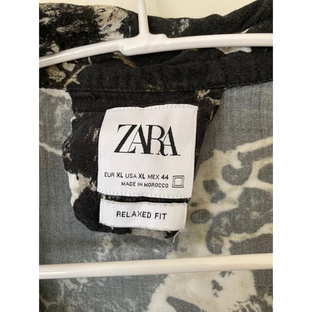 ZARA(ザラ)のZARA メンズ　柄シャツ　ヒマワリ メンズのトップス(シャツ)の商品写真