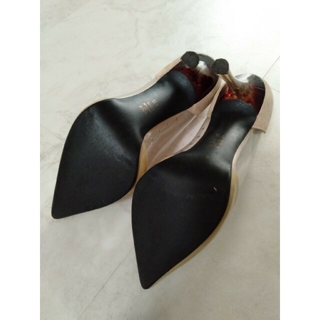 DIANA(ダイアナ)のダイアナ　パンプス　ベージュ　22,5cm レディースの靴/シューズ(ハイヒール/パンプス)の商品写真