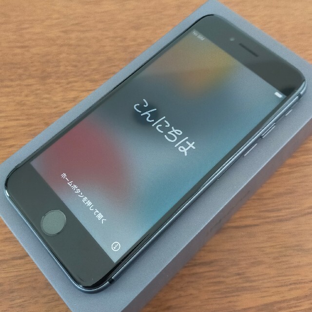 Apple(アップル)のiPhone 8 Space Gray 64 GB 中古 SIMフリー スマホ/家電/カメラのスマートフォン/携帯電話(スマートフォン本体)の商品写真