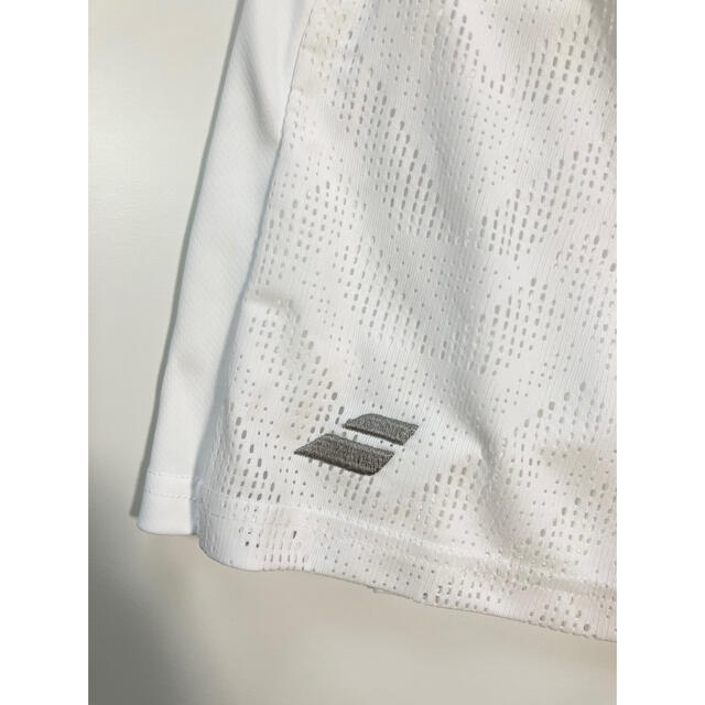 Babolat(バボラ)の新品 タグ付 今季 バボラ  Babolat スコート風ショートパンツ XL 白 チケットのスポーツ(テニス)の商品写真