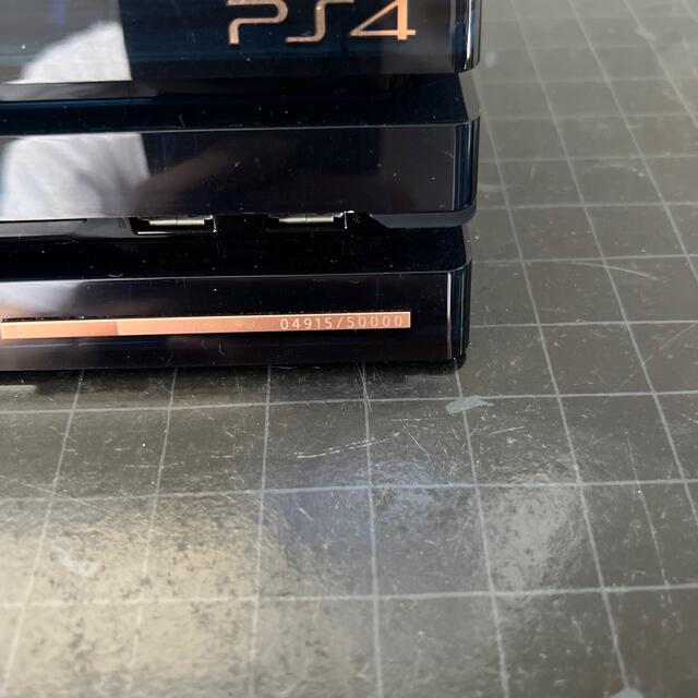 PS4 Pro 500 Million Limited Edition