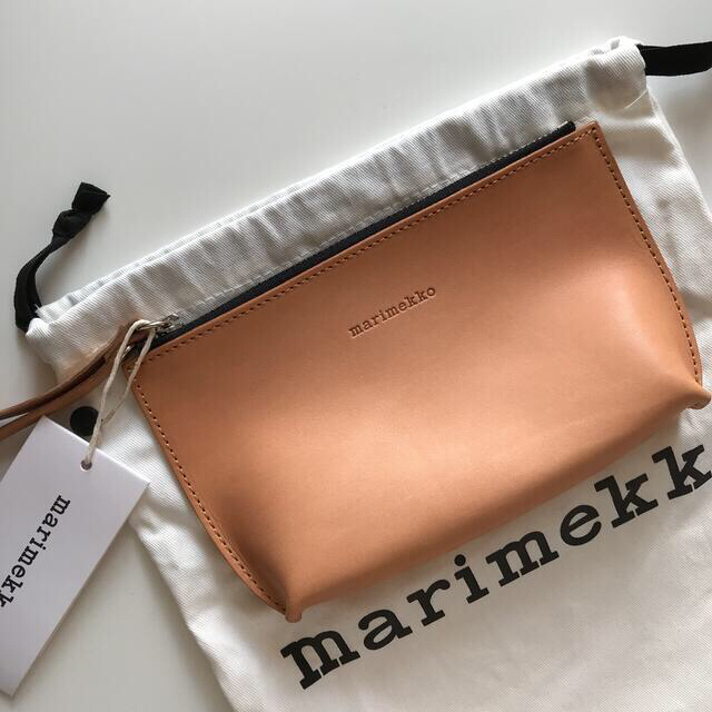 【未使用タグ付き】Marimekko レザーポーチ 専用の布袋付き | フリマアプリ ラクマ