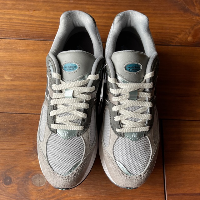 New Balance(ニューバランス)の【新品】New Balance M2002RAT GREY 22SS-S メンズの靴/シューズ(スニーカー)の商品写真