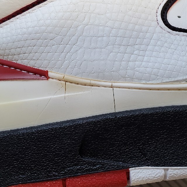 NIKE(ナイキ)のJordan 2 Retro White Varsity Red (2004) メンズの靴/シューズ(スニーカー)の商品写真