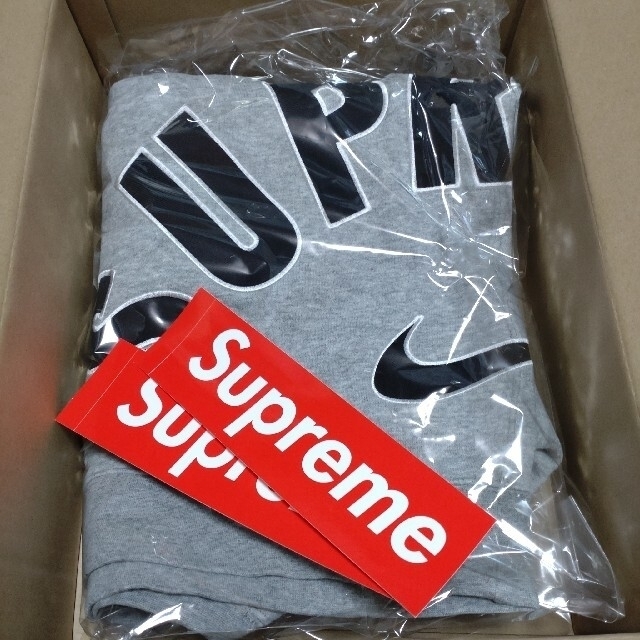 Supreme(シュプリーム)の【Sサイズ】Supreme / Nike Arc Crewneck 最安値 メンズのトップス(スウェット)の商品写真