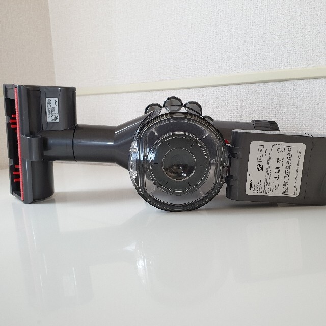 Dyson(ダイソン)の【中古美品】　ダイソン dyson ハンディクリーナー DC61MH スマホ/家電/カメラの生活家電(掃除機)の商品写真