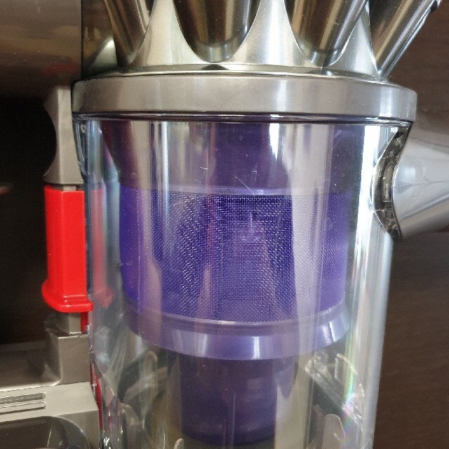 Dyson(ダイソン)の【中古美品】　ダイソン dyson ハンディクリーナー DC61MH スマホ/家電/カメラの生活家電(掃除機)の商品写真