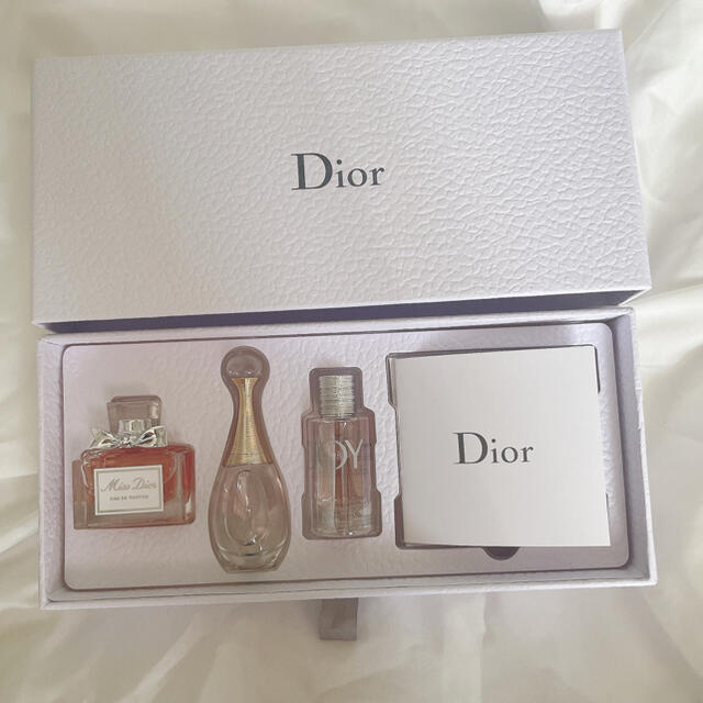 Christian Dior(クリスチャンディオール)のDior ミニ香水セット コスメ/美容の香水(香水(女性用))の商品写真