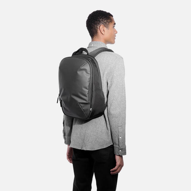 AER(エアー)のAer エアー Day Pack 2 BLACK パックパック ブラック メンズのバッグ(バッグパック/リュック)の商品写真