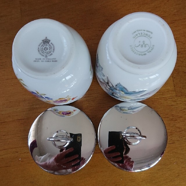 Royal Worcester(ロイヤルウースター)の☆Royal Worcester エッグコドラー☆美品☆Mサイズ 2個セット インテリア/住まい/日用品のキッチン/食器(食器)の商品写真