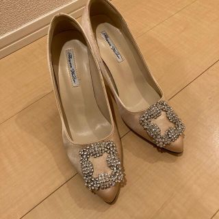 マノロブラニク(MANOLO BLAHNIK)のビジューパンプス(ハイヒール/パンプス)