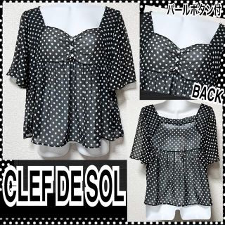 クレドソル(CLEF DE SOL)の【新品/CLEF DE SOL】胸元パールボタン☆ドット柄シアーブラウス(シャツ/ブラウス(半袖/袖なし))