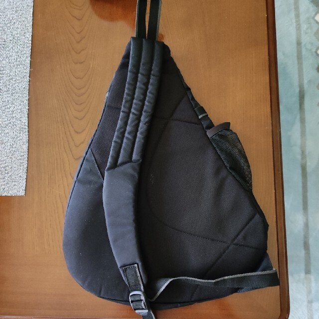 NIKE(ナイキ)のナイキ　ワンショルダーバック　黒 メンズのバッグ(ショルダーバッグ)の商品写真