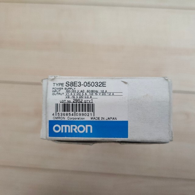 オムロン OMRON S8E3-05032E マルチ出力電源