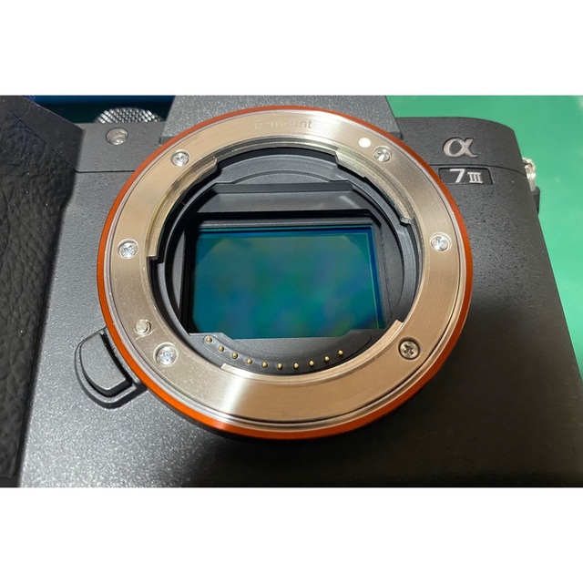 SONY(ソニー)のSONY　a7III　ボディのみ　シャッター回数1096回 スマホ/家電/カメラのカメラ(ミラーレス一眼)の商品写真