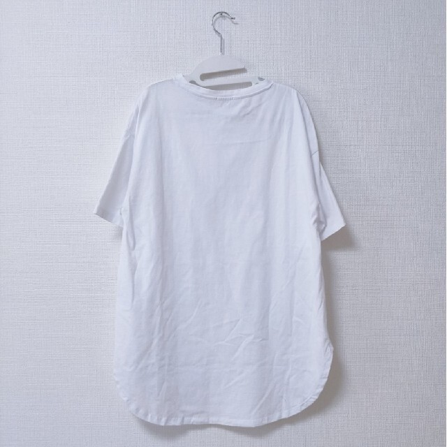 GU(ジーユー)のジーユー マーセライズドラウンドヘムチュニックT 5分袖 ブラックとオフホワイト レディースのトップス(Tシャツ(半袖/袖なし))の商品写真