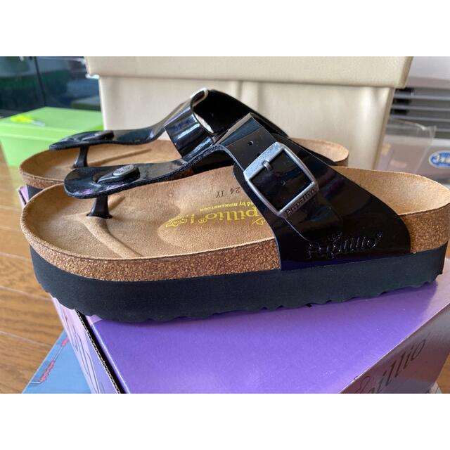 BIRKENSTOCK(ビルケンシュトック)の新品　ビルケンシュトック　黒 レディースの靴/シューズ(サンダル)の商品写真