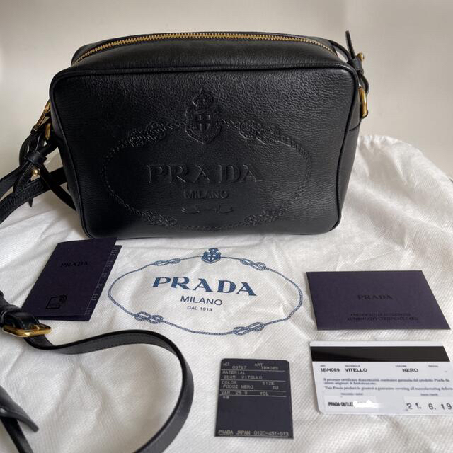 レディースPRADA プラダ　ショルダーバッグ