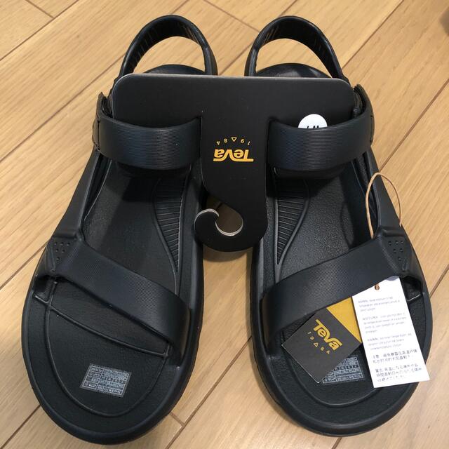 Teva(テバ)の【新品】teva サンダル 24cm ブラック   レディースの靴/シューズ(サンダル)の商品写真