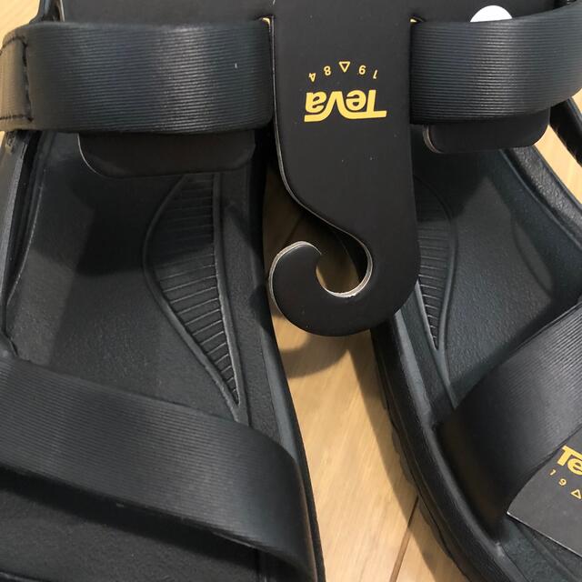 Teva(テバ)の【新品】teva サンダル 24cm ブラック   レディースの靴/シューズ(サンダル)の商品写真