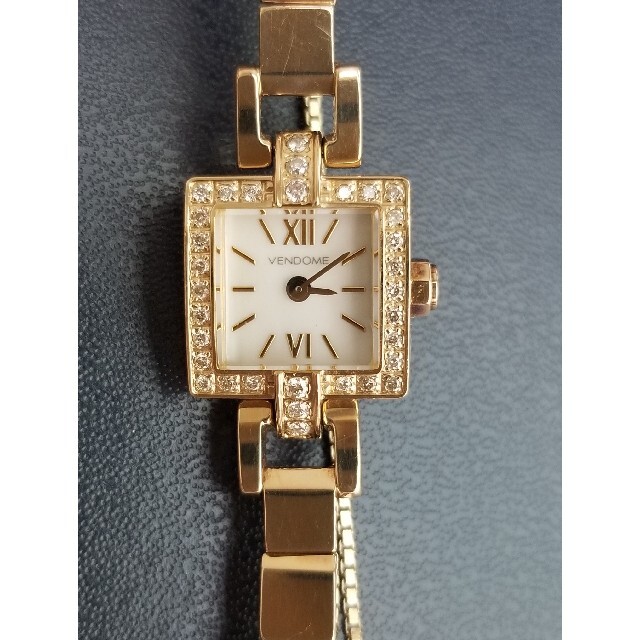 Vendome Aoyama(ヴァンドームアオヤマ)のVENDOME AOYAMA　ダイヤ　腕時計　レディース レディースのファッション小物(腕時計)の商品写真
