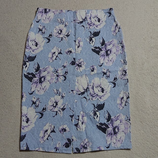 花柄スカート レディースのスカート(ひざ丈スカート)の商品写真