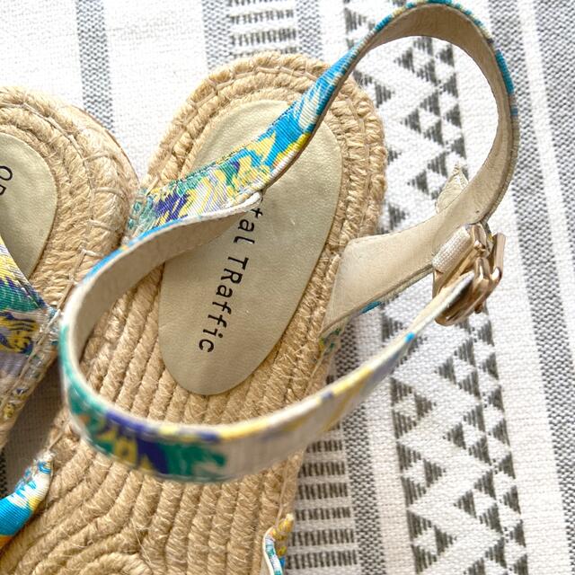 ORiental TRaffic(オリエンタルトラフィック)の【美品】ORiental TRaffic 花柄　サンダル　S レディースの靴/シューズ(サンダル)の商品写真