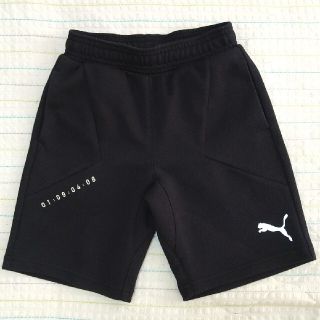 プーマ(PUMA)のふーさん様プーマ　黒　ジャージ　ショートパンツ　130(パンツ/スパッツ)