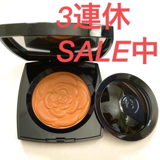 新品！CHANEL フェイスパウダー　カメリア　ルミエールデテ　ブラシ&ケース付