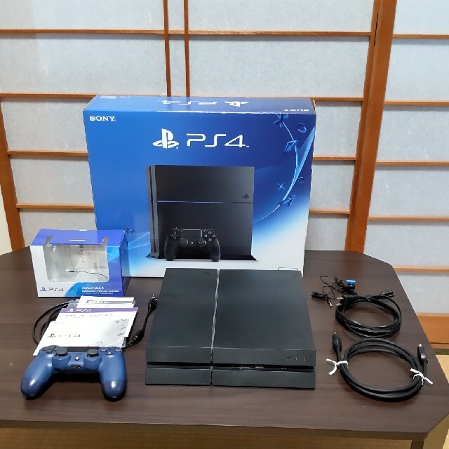 【箱付き】PlayStation4（本体＆コントローラー）