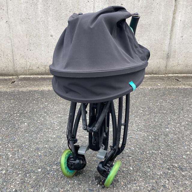 Quinny(クイニー)の【Quinny YEZZ Air】メッシュ素材　AirBuggy正規購入品 キッズ/ベビー/マタニティの外出/移動用品(ベビーカー/バギー)の商品写真