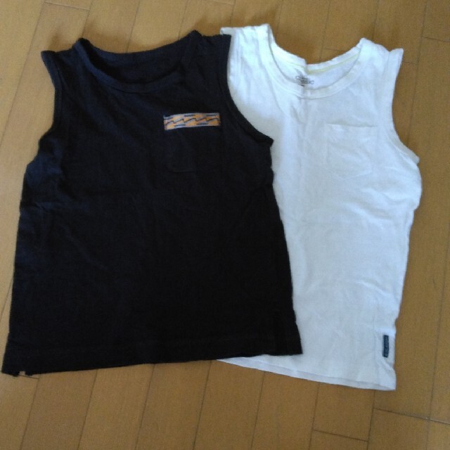 GU(ジーユー)の140㎝　タンクトップセット キッズ/ベビー/マタニティのキッズ服男の子用(90cm~)(Tシャツ/カットソー)の商品写真