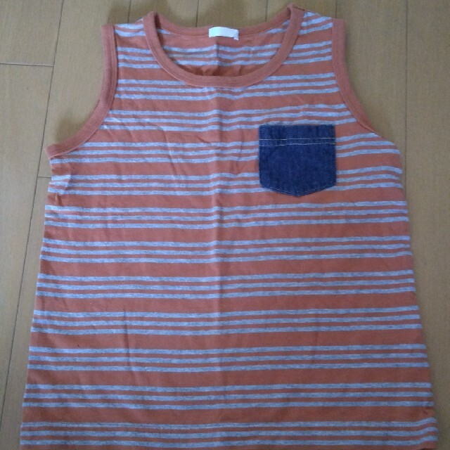 GU(ジーユー)の120㎝　タンクトップ キッズ/ベビー/マタニティのキッズ服男の子用(90cm~)(Tシャツ/カットソー)の商品写真