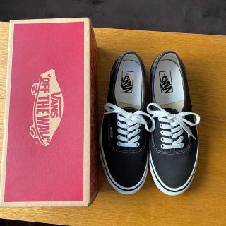 ヴァンズ(VANS)の新品　VANS USモデル　オーセンティック　スニーカー　ブラック　US10 (スニーカー)