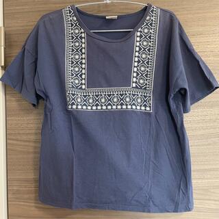 エージーバイアクアガール(AG by aquagirl)のTシャツ　刺繍　ブルー(Tシャツ(半袖/袖なし))