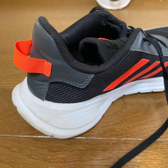 adidas(アディダス)のadidasシューズ＊23.5cm キッズ/ベビー/マタニティのキッズ靴/シューズ(15cm~)(スニーカー)の商品写真