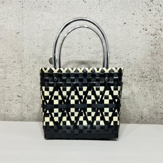 Marni - 新品 MARNI マルニフラワーカフェ スクランブルバッグ ...