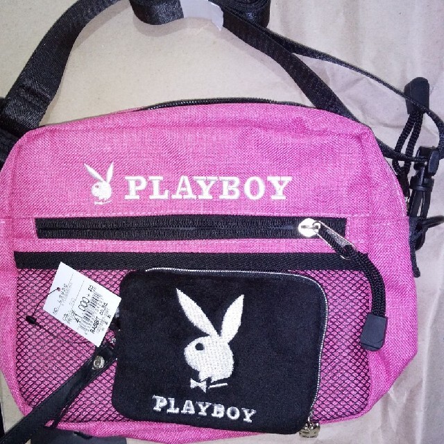 PLAYBOY(プレイボーイ)のPLAYBOYショルダーバックと小銭入れ レディースのバッグ(ショルダーバッグ)の商品写真