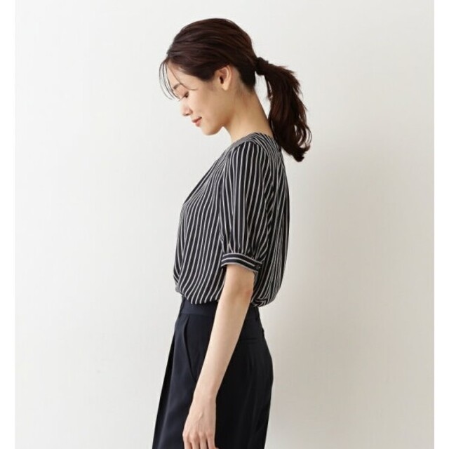 NATURAL BEAUTY BASIC(ナチュラルビューティーベーシック)の新品*NATURAL BEAUTY BASIC 5分袖ブラウス S ネイビー系 レディースのトップス(シャツ/ブラウス(半袖/袖なし))の商品写真