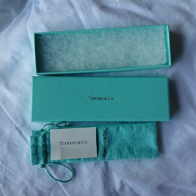 Tiffany & Co.(ティファニー)の【TIFFANY&Co.】ティファニー★シルバー&ゴールド色★ボールペン(美品) インテリア/住まい/日用品の文房具(ペン/マーカー)の商品写真