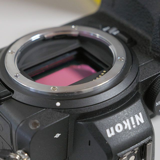 Nikon(ニコン)のNikon (ニコン) Z5 24-200 レンズキット スマホ/家電/カメラのカメラ(ミラーレス一眼)の商品写真