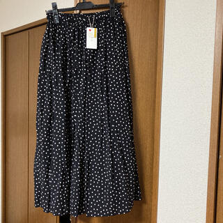 アーバンリサーチドアーズ(URBAN RESEARCH DOORS)の新品タグ付き　かぐれ　ドットギャザースカート　(ロングスカート)
