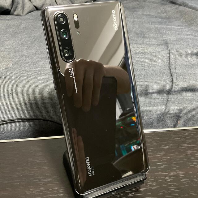 NTTdocomo(エヌティティドコモ)のHuawei P30Pro/Kirin980/6GB/128GB ケース付き スマホ/家電/カメラのスマートフォン/携帯電話(スマートフォン本体)の商品写真