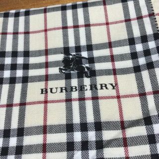 バーバリー(BURBERRY)のBurberry ハンカチ　新品(ハンカチ/ポケットチーフ)