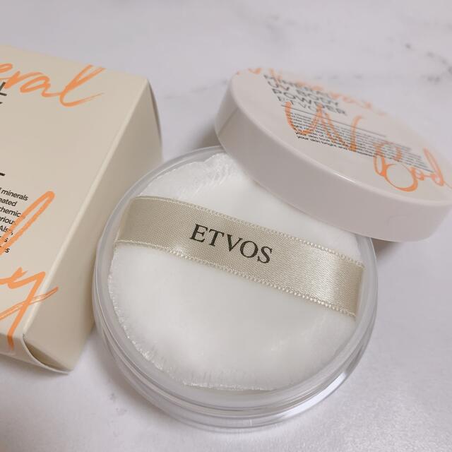 ETVOS(エトヴォス)のエトヴォス ミネラルUVボディパウダー コスメ/美容のボディケア(日焼け止め/サンオイル)の商品写真