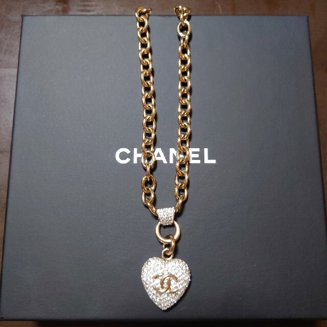 2020 CHANEL  ハートネックレス♡