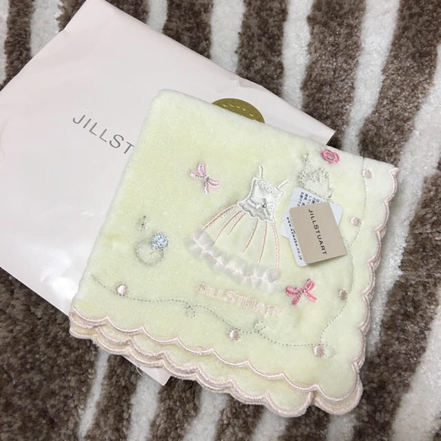 JILLSTUART(ジルスチュアート)のジルスチュアート タオルハンカチ 新品 レディースのファッション小物(ハンカチ)の商品写真