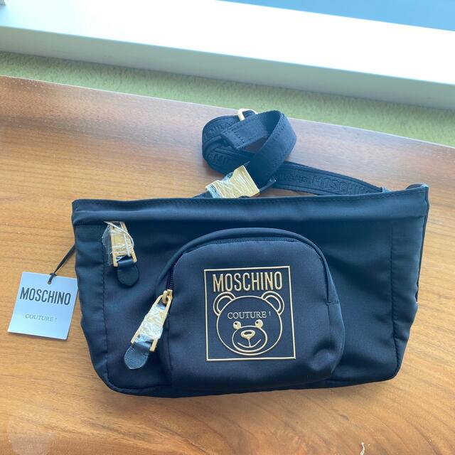 MOSCHINO(モスキーノ)の残１【新品】MOSCHINO モスキーノ くま ウエストバッグ/ベルトバッグ 黒 レディースのバッグ(ボディバッグ/ウエストポーチ)の商品写真