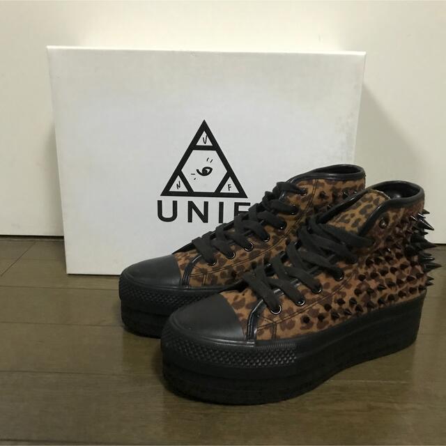 新品未使用　UNIF レア　スニーカー